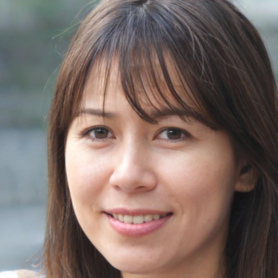 Retrato profesional de Esperanza Velasco, experta en planificación financiera